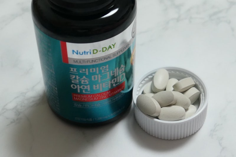 뉴트리디데이 칼슘 마그네슘 아연 비타민D 뼈 건강 챙기기한번에 섭취하기