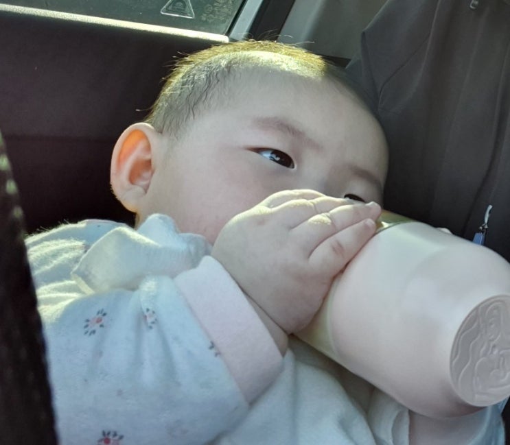  딸 혼자 맘마 먹기!