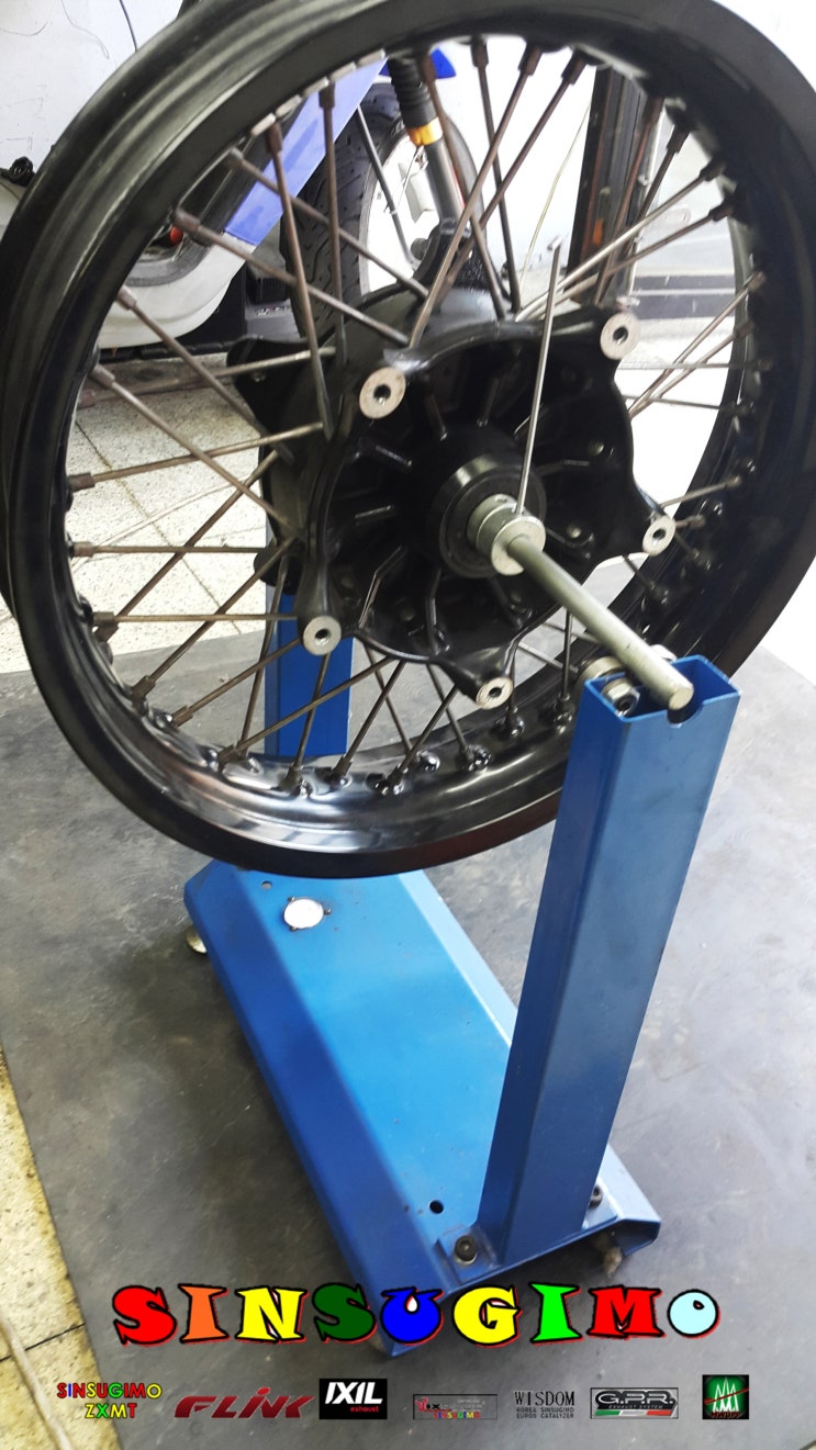  NINE T 스포크휠 재생의 재생 #BMW  Front WHeeL