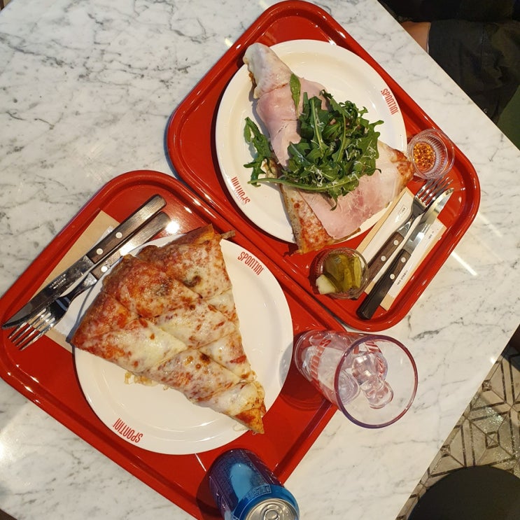  강남 스폰티니. 밀라노에서 건너온 강남역 피자 맛집