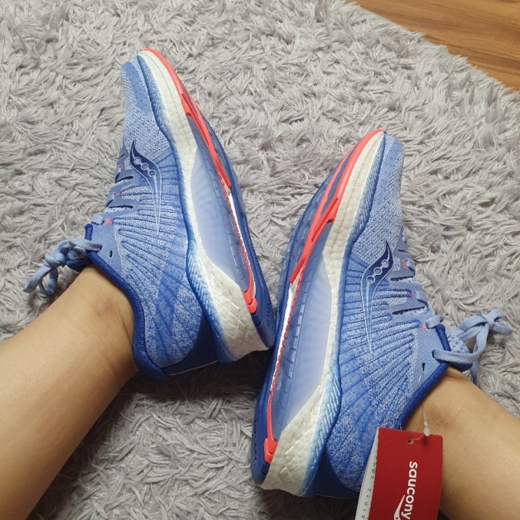  [여자런닝화추천] 써코니 리버티 iso2 리뷰: saucony liberty iso2