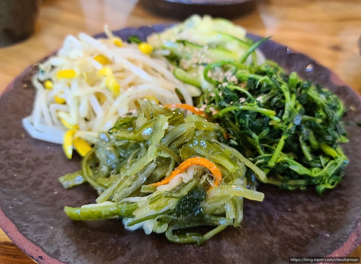 재송동 맛집 수미밥상 - 팥칼국수와 보리밥맛집