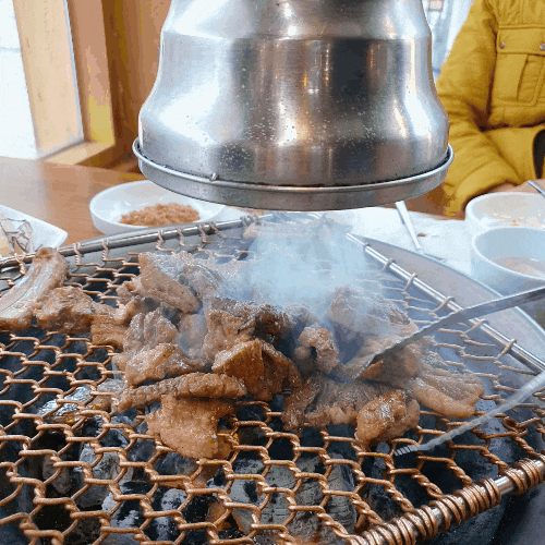  [은평구 맛집, 외식 회식 장소] 숯불돼지갈비 맛집 : 동굴과 화로구이 / 재방문 의사 100%