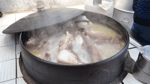 펄펄끓는 가마솥 천안중앙시장맛집 한우장터국밥 / 천안식후감