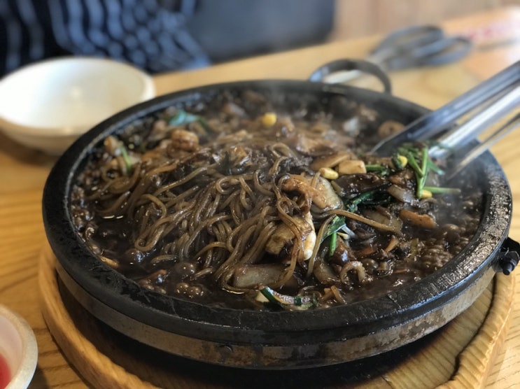  대전 둔산동 맛집, 돌판에 나오는 짜장면! 둔산동 항아리 돌짜장