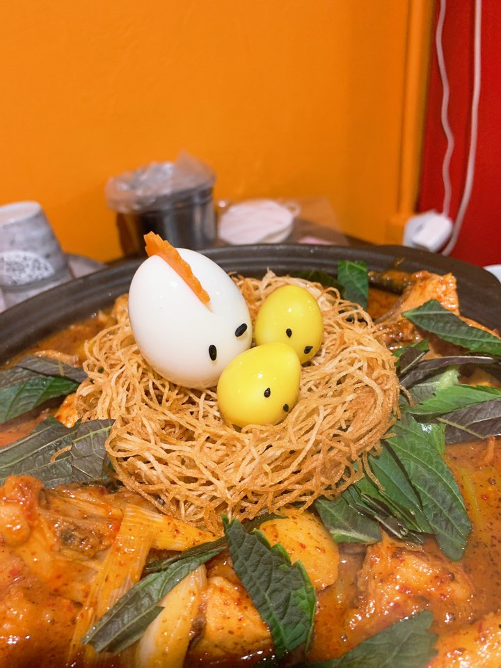  [홍대] 둥지 닭볶음탕 - 홍대생 맛집 & 들깨 닭볶음탕 추천 / 홍대 데이트 및 밥집, 술집