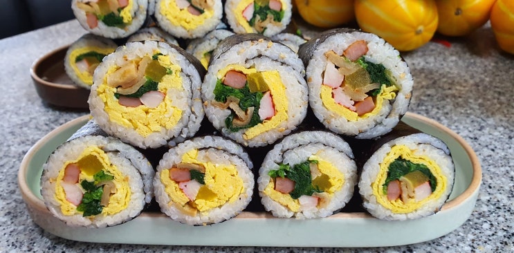  김밥 만들기는 할수록 실력이 늘지않아요 ㅋㅋ 주말 집밥 끝판왕!!