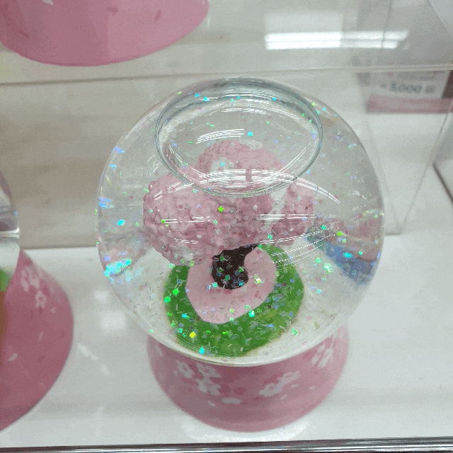  다이소 위험위험 벚꽃 스노우볼. 이쁘다 이뻐 ㅋ