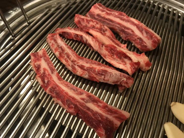  [외식] 지친 일상, 두 달 만의 첫 외식 월성동 한우갈비살