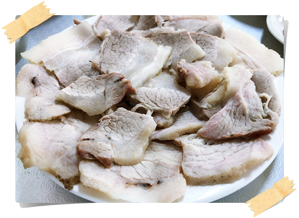  돼지고기 수육 잡내 없이 맛있게 삶는 방법