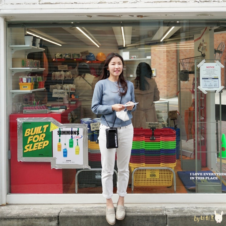 마르헨제이 롤리백 가벼운 외출엔 핸드폰가방 마르헨제이 롤리백 가벼운 외출엔 핸드폰가방