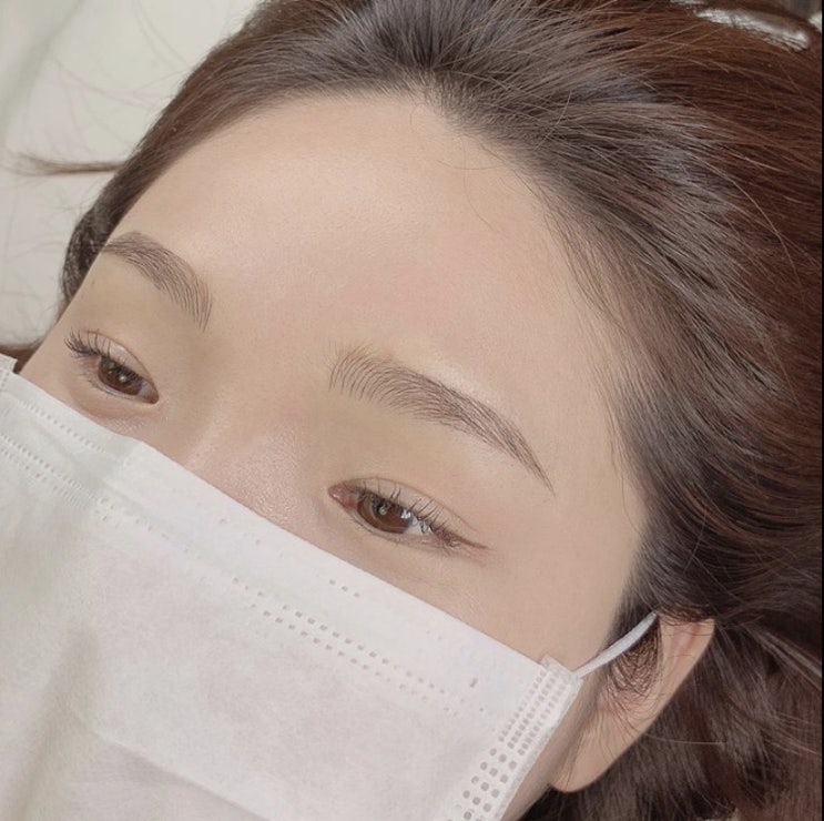  홍대눈썹문신 잘하는 곳에서 인생눈썹 찾아요
