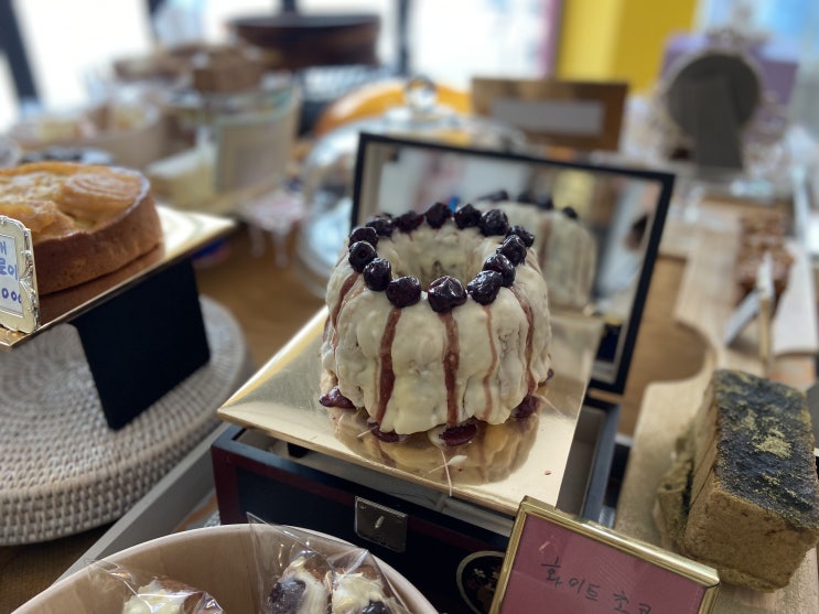  홍대 베이커리 추천 : 선물하기 좋은 진짜 맛있는 빵집 SAINT MARC 성마르크