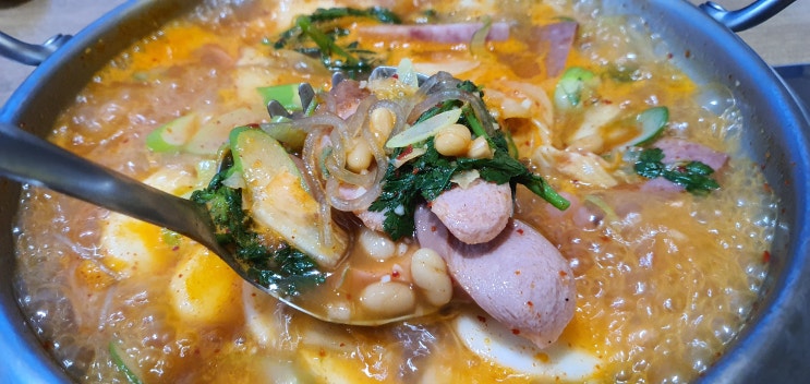  진접맛집 인정~ 화주부에서 부대찌개맛있게 먹었어요.