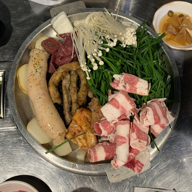  [신촌] 부추곱창 - 신촌 존맛 곱창  / 곱창부터 볶음밥까지 완벽한 신촌 맛집