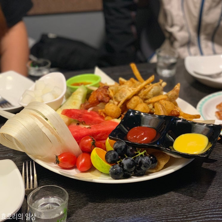  용인 둔전 2층술집 음료수 공짜! 대표메뉴는 아무거나, 대충시켜~