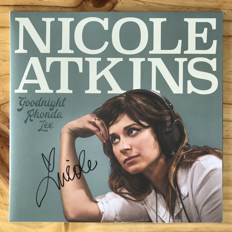  [LP, 엘피] Nicole Atkins(니콜 앳킨스) – Goodnight Rhonda Lee (Blue, White Splatter 바이닐, 싸인반)