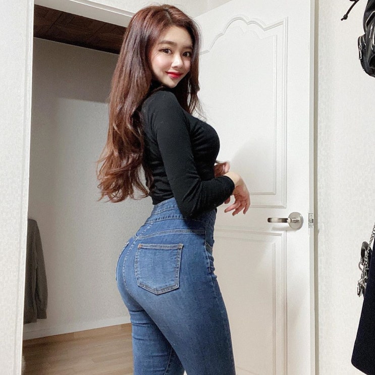 인스타 레깅스 골반 인증녀 인스타 레깅스 골반 인증녀
