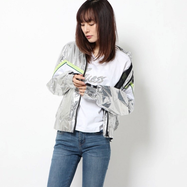  [강추] 게스 GUESS 게스 여성 자켓 0JLGU1432EW17288 가격은?