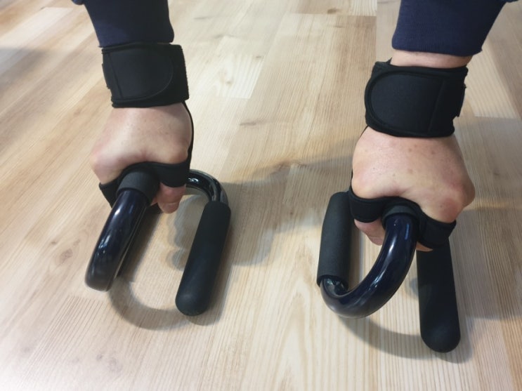  헬스장갑 푸쉬업바 팔굽혀펴기기구 가슴운동