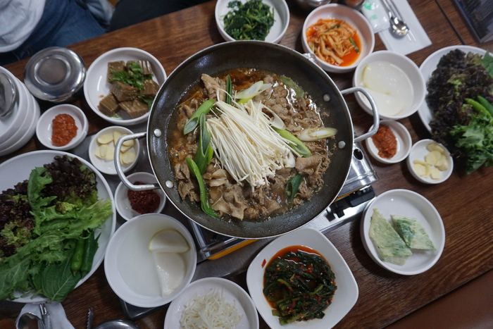 구로구청 점심 정식 ] 풍년숯불갈비 : 가성비 좋은 쌈밥정식