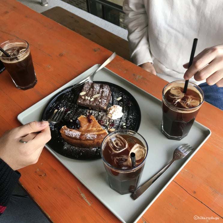 은평 한옥마을 카페 롱브레드, 뷰가 쥑이는구나