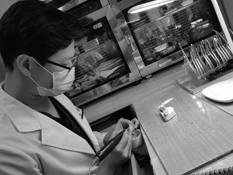  권선동 임플란트 여기 오래 다녔어요!