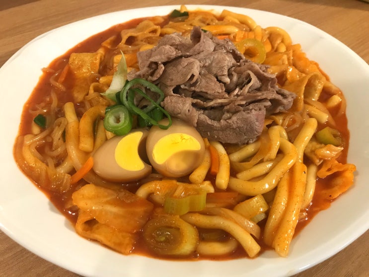  [쿠팡/로켓 프레시] 간!편!맛!탱! 더큰 "호로록 우삼겹 떡볶이" - 차돌떡볶이/우삼겹떡볶이/떡볶이만들기/떡볶이레시피/밀키트/쿠킹박스