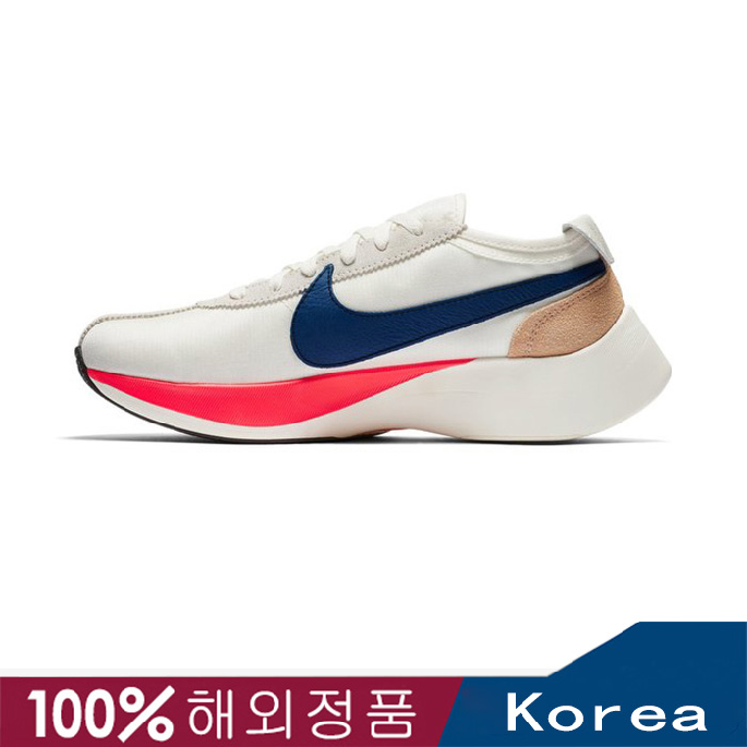  나이키 문레이서 추천드립니다.
