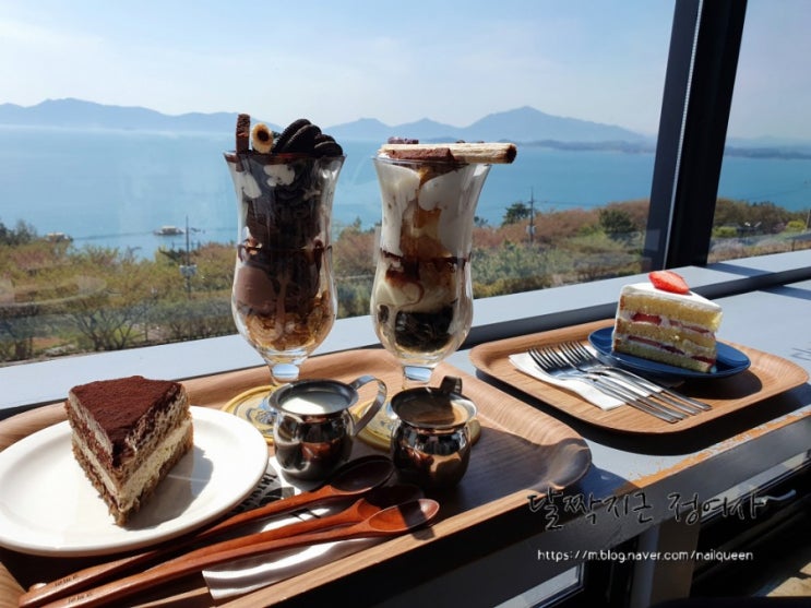  사천 삼천포 카페/바다뷰가 예술 cafe코끼리