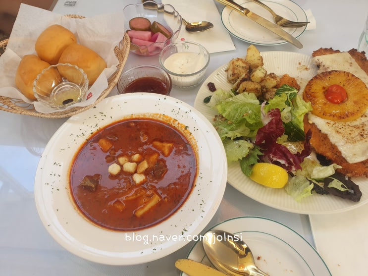  [소제동 맛집/대전역 맛집]슈니첼 바삭하고 푸짐한 돈가스, 굴라쉬 깊은맛 솔직후기(내돈내산)