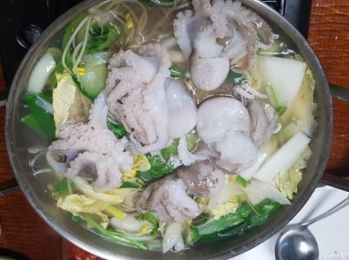 4.16 오늘방송맛집(생생정보 생방송투데이 오늘저녁/돼지집 어부밥집 문어와보쌈 이끼롤까스 서정밀떡 램쿡 국보만두 grit918 그릿 무궁화어묵 소문난멸치국수) 4.16 오늘방송맛집(생생정보 생방송투데이 오늘저녁/돼지집 어부밥집 문어와보쌈 이끼롤까스 서정밀떡 램쿡 국보만두 grit918 그릿 무궁화어묵 소문난멸치국수)