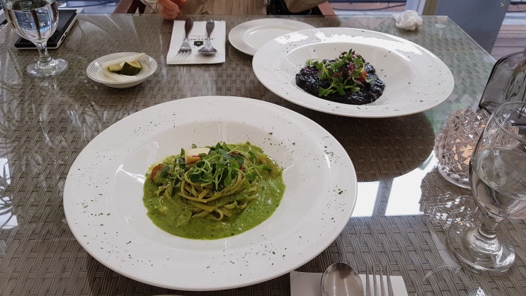  분위기와 맛 둘다 잡을 수 있는 강남역 레스토랑 강남소개팅 적극 추천 강남역브런치로도 물론 딱 좋은곳