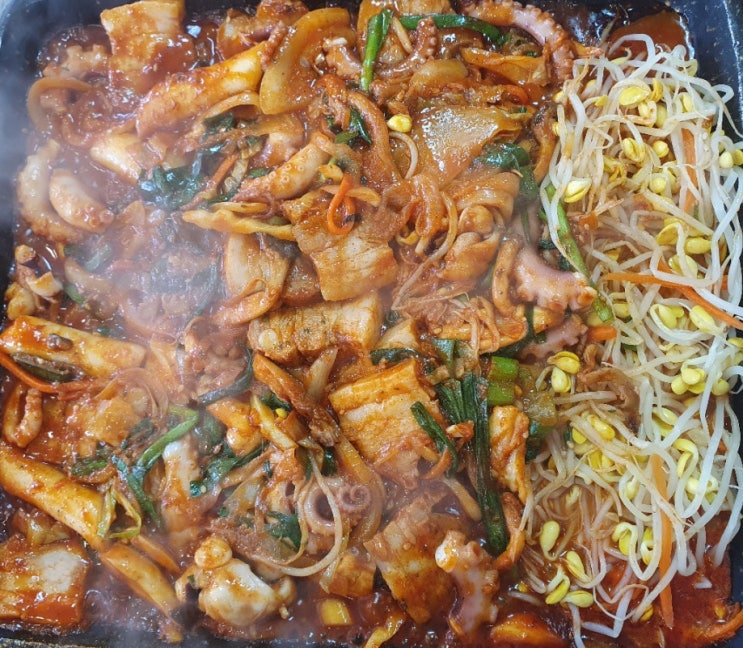  익산 마동 낙지 보쌈 철판 볶음 맛집 <철낙>