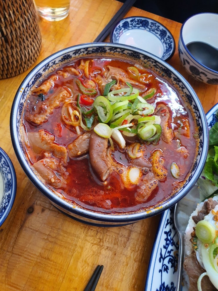  [강남 밥집 ]11번출구 땀땀 매운곱창국수