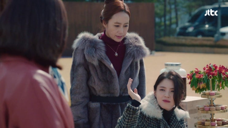 부부의세계 8회... 김희애! 궁지에 몰리다