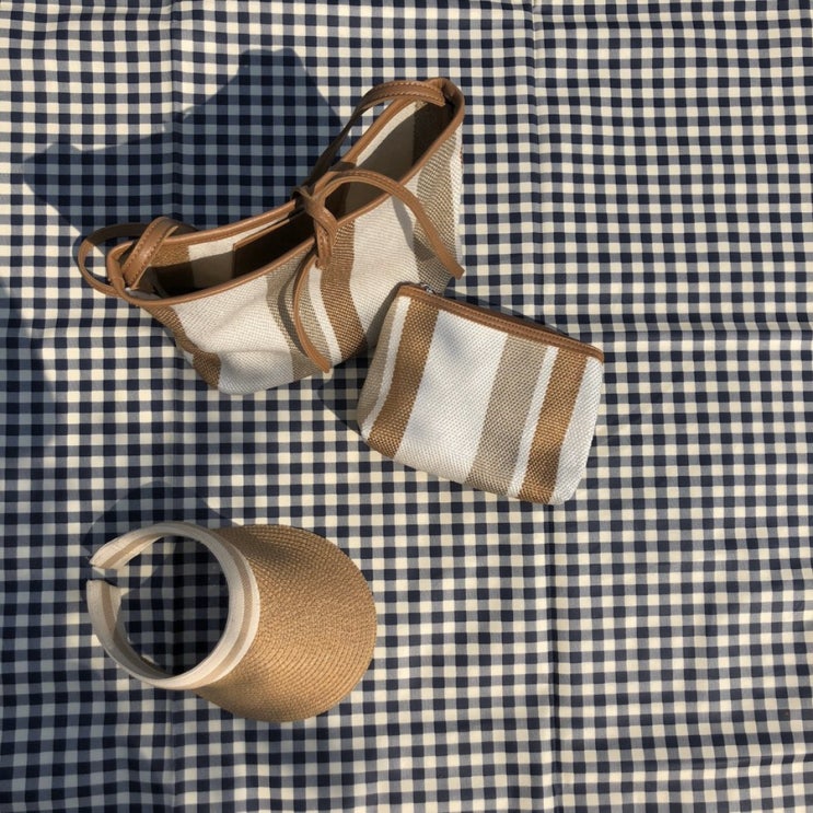  (Closed) Hey,Jin / Summer Bag