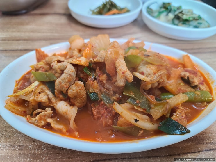  초량1941 아래 번개기사식당 - 이바구길 돼지김치두루치기