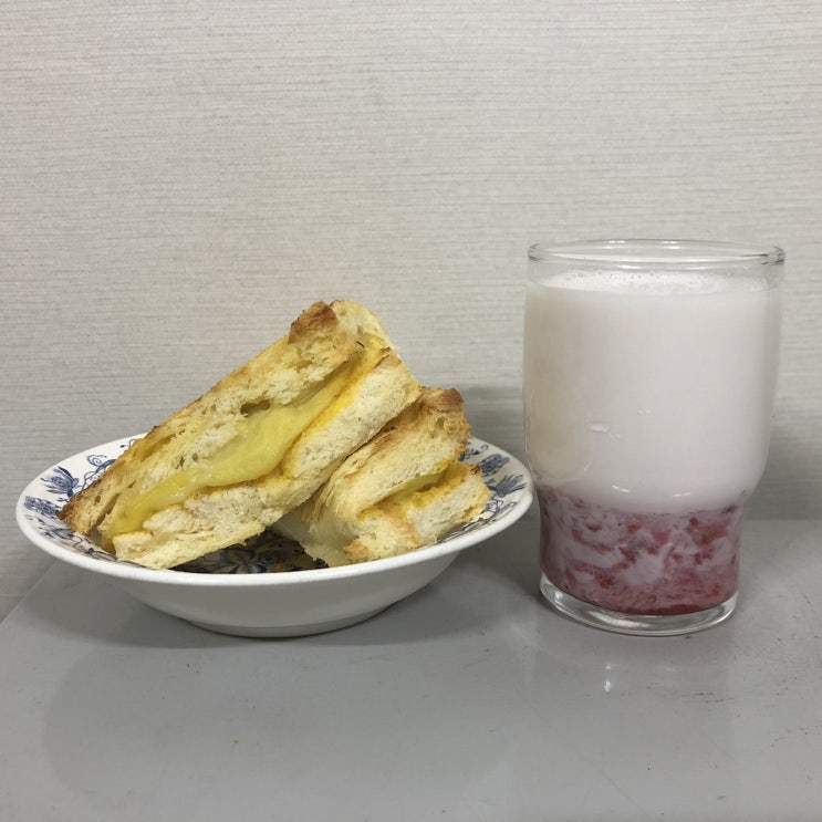  딸기청 : 딸기 우유 만들기