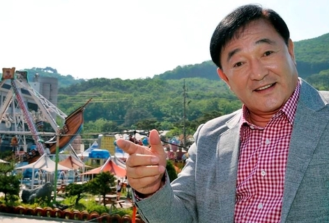 두리랜드 4월 24일 재개장 소식 , 100억 투자 임채무 나이는?