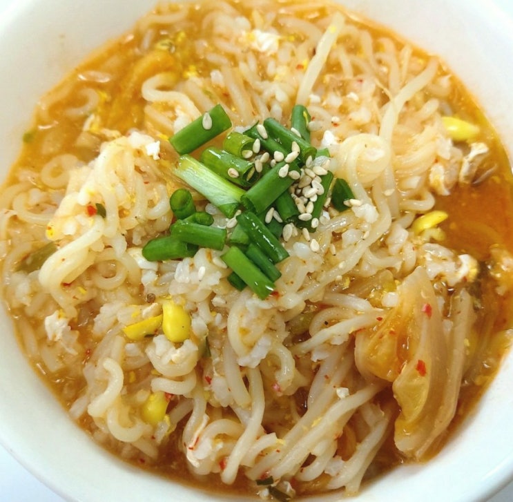  김치콩나물 라면죽 만들기 사리곰탕면넣어 진하고 시원한 라죽만들기