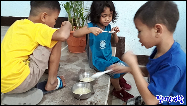 필리핀생활, 시장이 반찬, 뭐든지 말 먹는 아이들