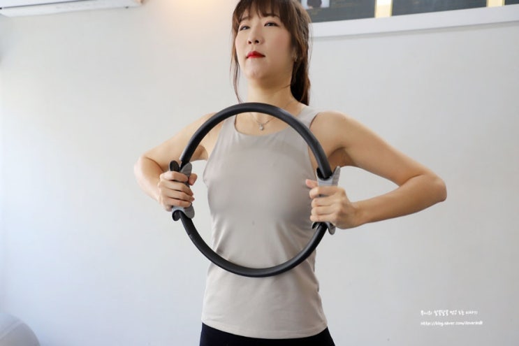 밸롭 요가복 베이직 탱크탑 예쁘게 입고 운동 시작!