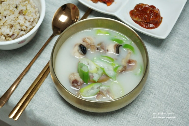  한우사골곰탕 택배 주문! 한우쇼핑몰 청주백년한우 에서