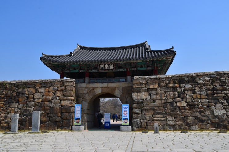  해미읍성의 고운 봄