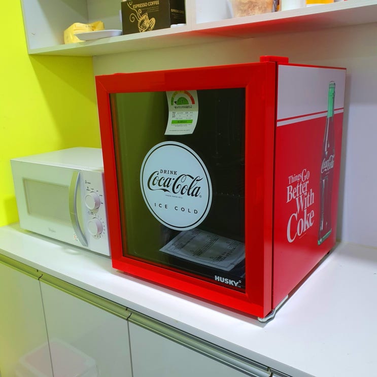 코카콜라 미니냉장고 하나로 나만의 공간을 디자인 하다