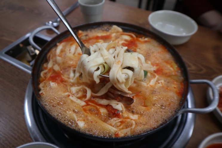 남동공단맛집 새집손해물칼국수 막걸리가 무제한 서비스