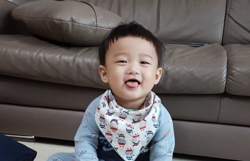 돌 이후 많이 좋아진 아기 얼굴 피부 (아토피/침구/피부염/보습제 리뷰) 5