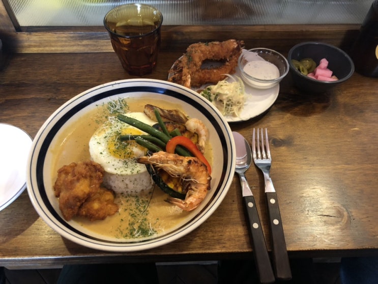  '시카고 커리', 맛집이 전무하다할 수 있는 용두동의 한줄기 빛^^
