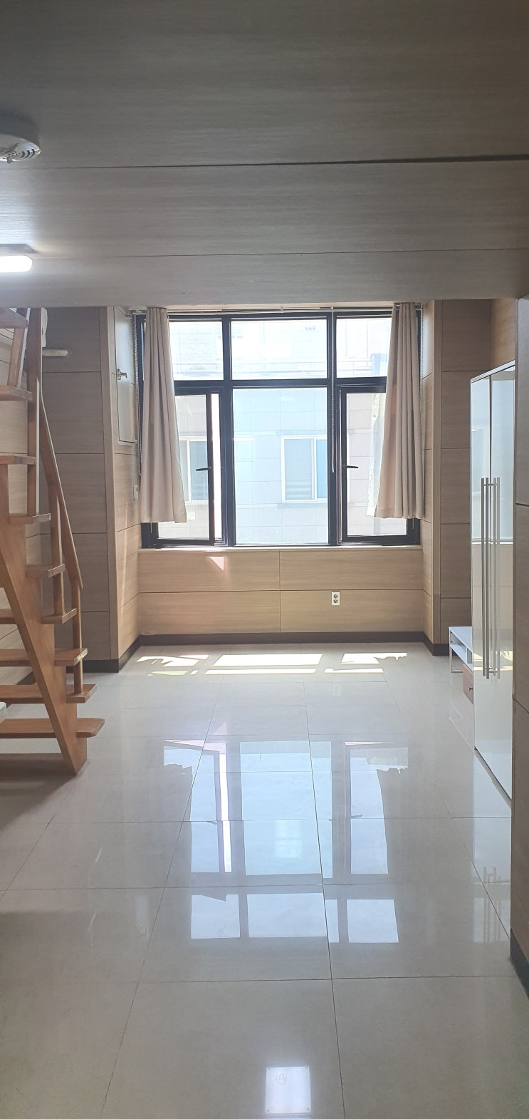  두정동 복층오피스텔 로하스텔~!! 보300/35